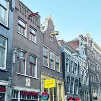 阿姆斯特丹建築：樓頂有鈎