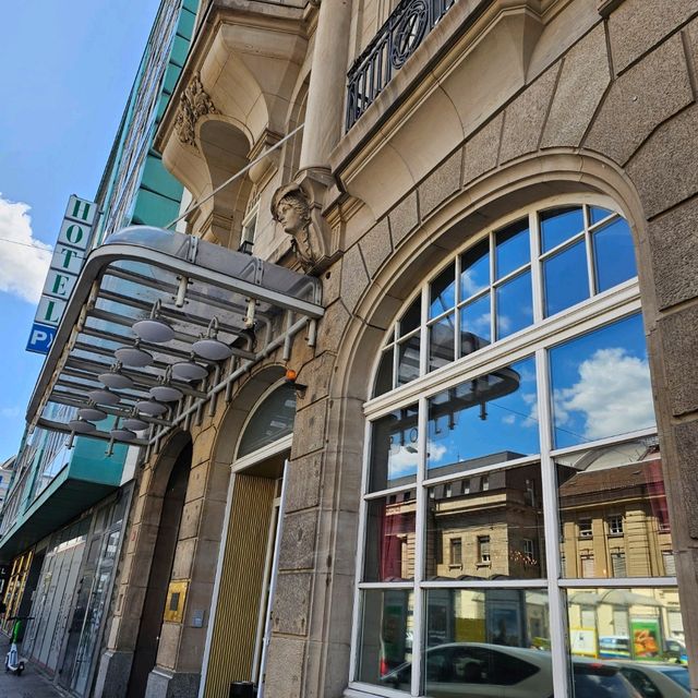 #HotelMonopol 
