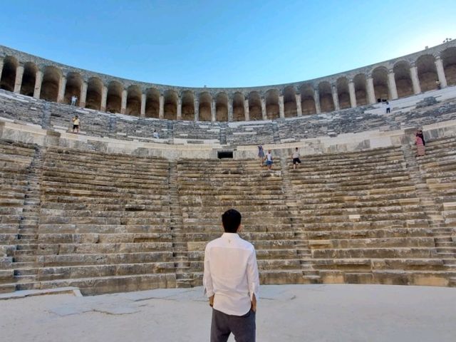 Ancient Roman theatre : Aspendos
