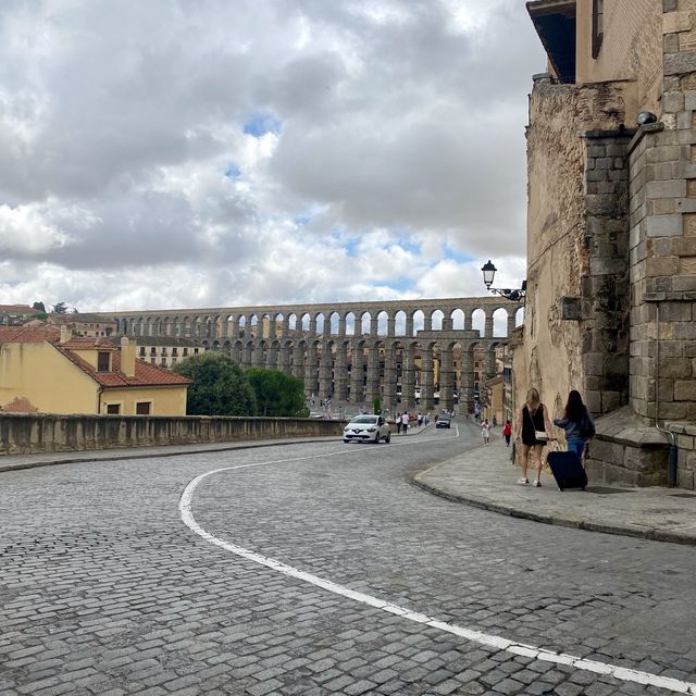 Discovering Hidden Gems in Segovia's Old Town 🌟