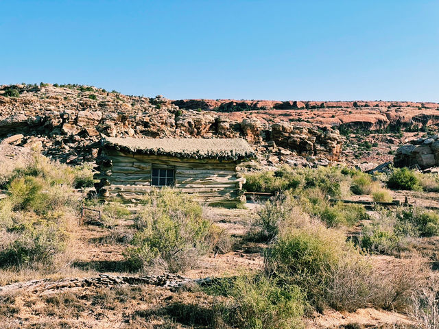 🚙 National Park Transportation Tips: Salt Lake City to the Mighty 5 🏞️🧭