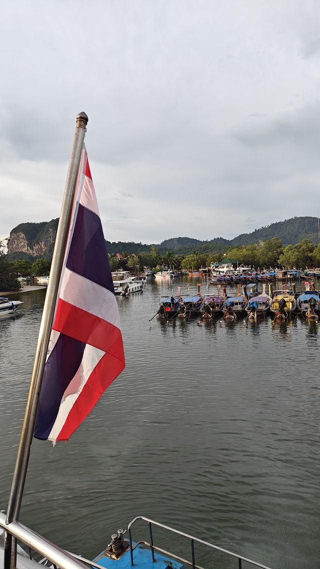 What to Do in Ao Nang Besides the Beach? 🌿🛶🛍️