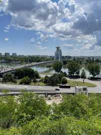 🇸🇰 Bratislava's Charms: A Day Trip Across the Danube