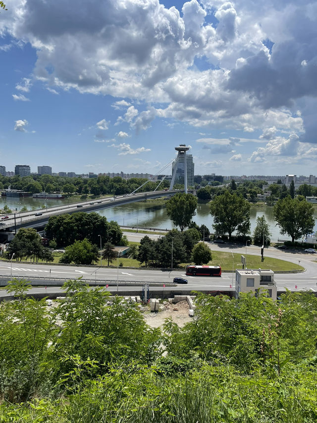 🇸🇰 Bratislava's Charms: A Day Trip Across the Danube