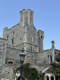 Explore Windsor Castle: A Majestic Royal Residence 👑