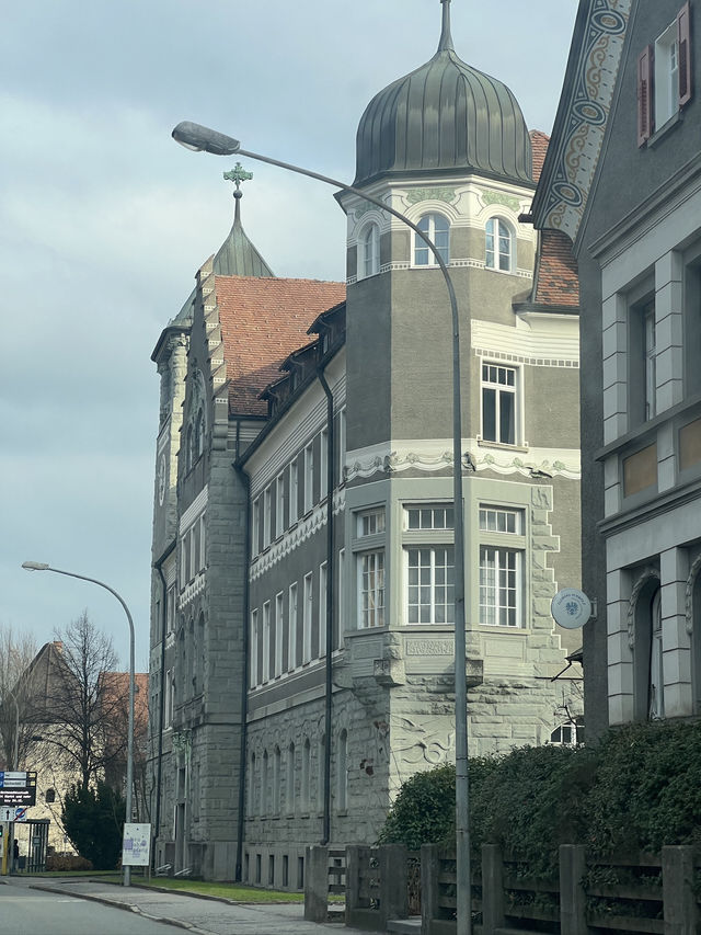 🏰✨ Feldkirch, Austria — Where Medieval Charm Meets Alpine Magic ✨🏞️