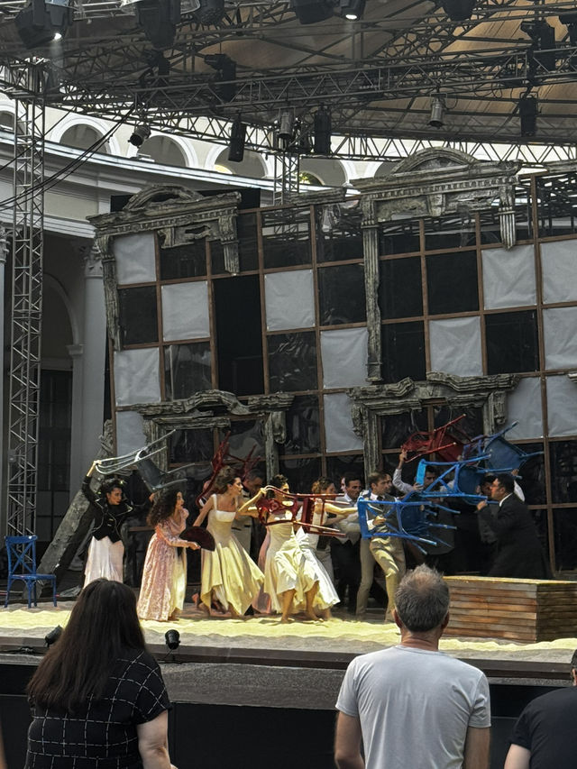 VDNH walk with international theatre fest- “Inspiration”