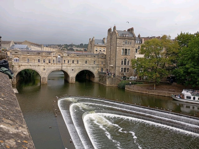 A walk starting at the railway station in Bath 