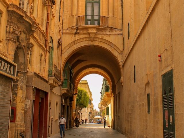 ✨Valletta: Golden Alleys & Timeless Old Town Charm 🏰🌅