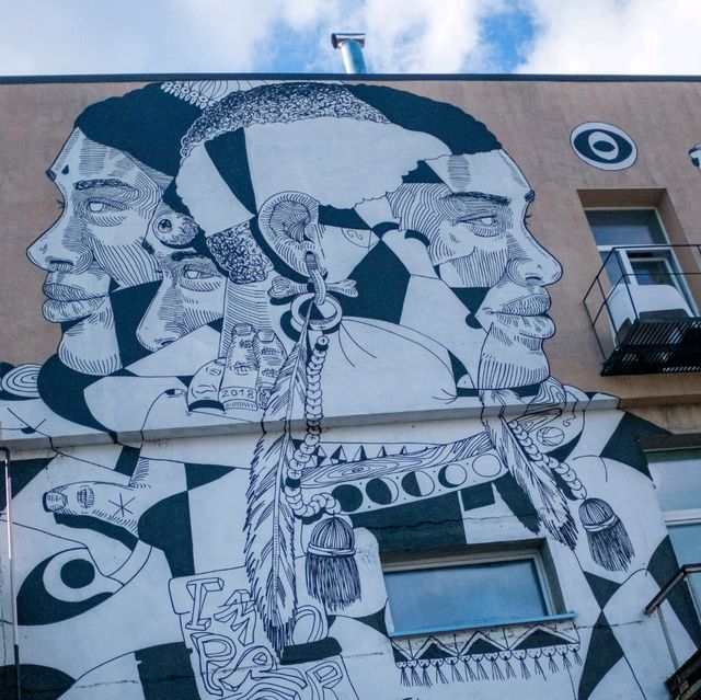 🎨Riga in Color: Exploring the City’s Vibrant Street Art Scene 🌆✨