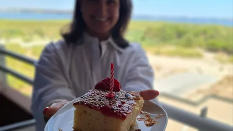 이 호텔 덕분에 생일에 최고의 기분으로 눈물을 흘렸어요. — traveler post in 세투발 현