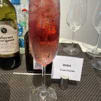 終於遇到行政酒廊有特調雞尾酒了｜上海中優城萬豪酒店