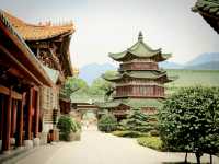 江西廬山,不識廬山真面目,只緣身在此山中