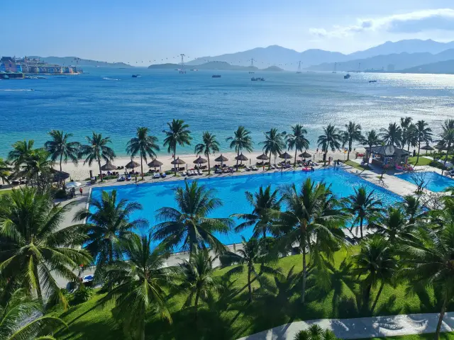 Three days and two nights on Pearl Island