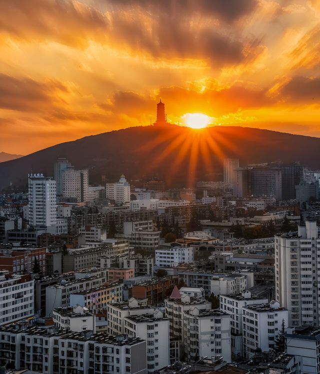 探索曲靖 | 登臨寥廓山，領略靖寧寶塔風采