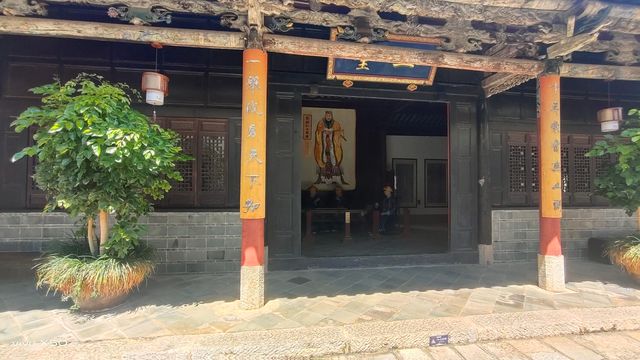 位於建水古城內的雲南提督學政考棚是一個保存完整的院試科舉考試的考場，是完善的中國科舉制度實物樣本