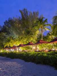 🌴🏖️ Penang's Beachfront Bliss: PARKROYAL Resort 🌞✨