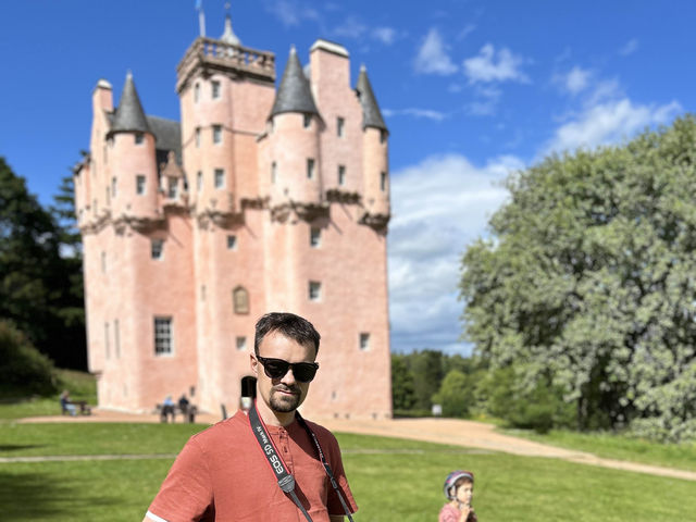 The Gorgeous PINK Castle! 