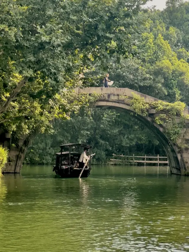 Exploring Wuzhen Water Town: Tradition and History