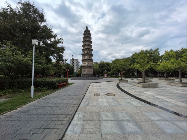悟穎塔