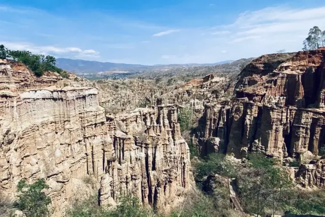 Feel the formation and evolution of natural wonders!