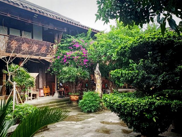 Ancient Courtyards of Langzhong: Hystory Keepers Story