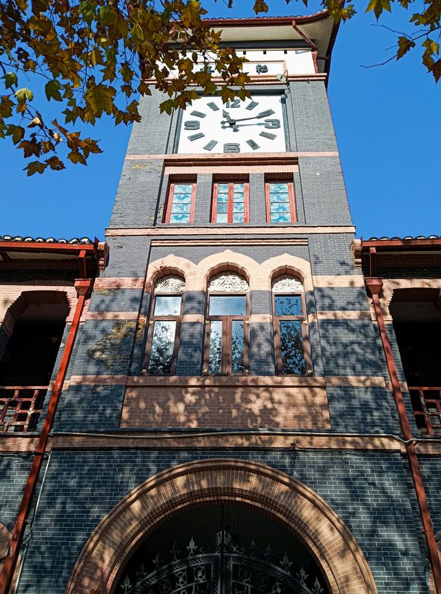 逛逛華東政法大學（長寧校區）