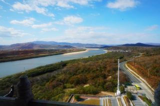 Jilin | See Three Countries from Longhu Pavilion