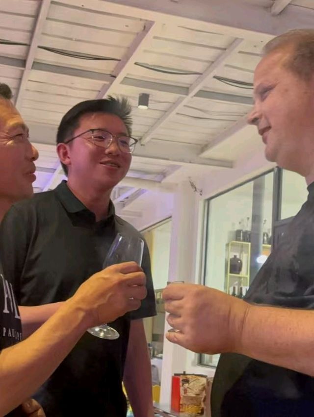 美国姐夫的中文歌曲唱的太丝滑了