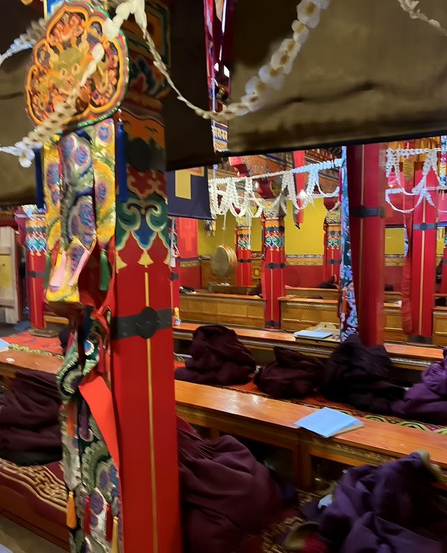 珠峰腳下的絨布寺：世界之巔的寧靜之地。