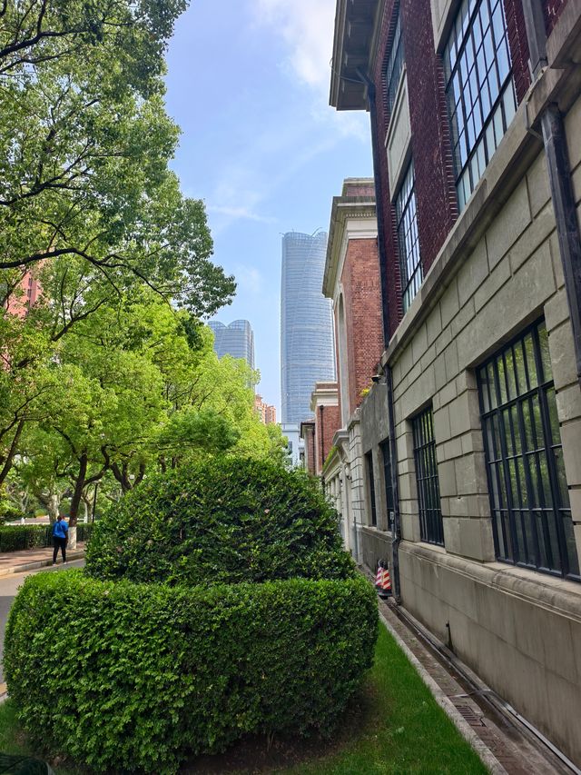 參觀一下上海交通大學徐匯校區
