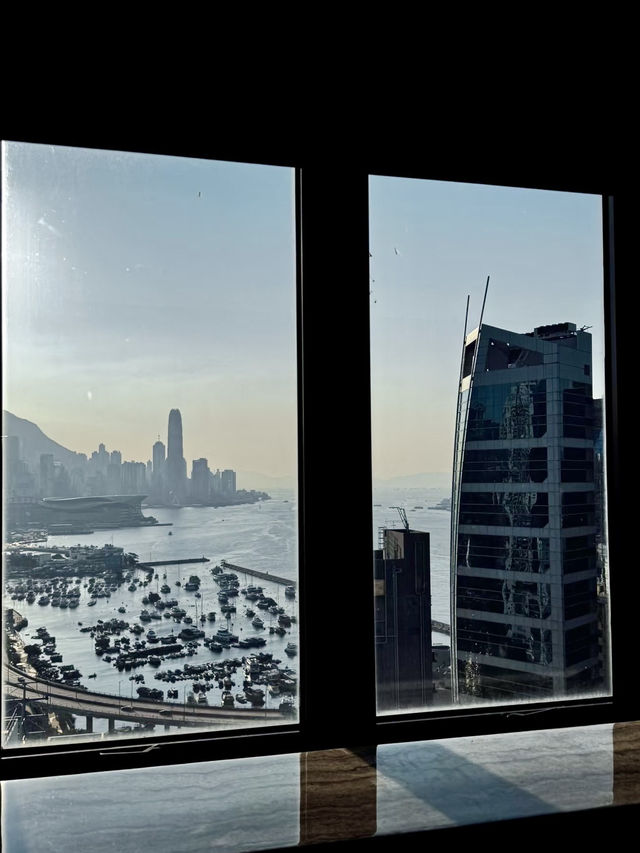 銅鑼灣之上的海藍調—香港銅鑼灣皇悅酒店