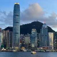 🇭🇰今天維港藍調美到離譜！根本不像真的