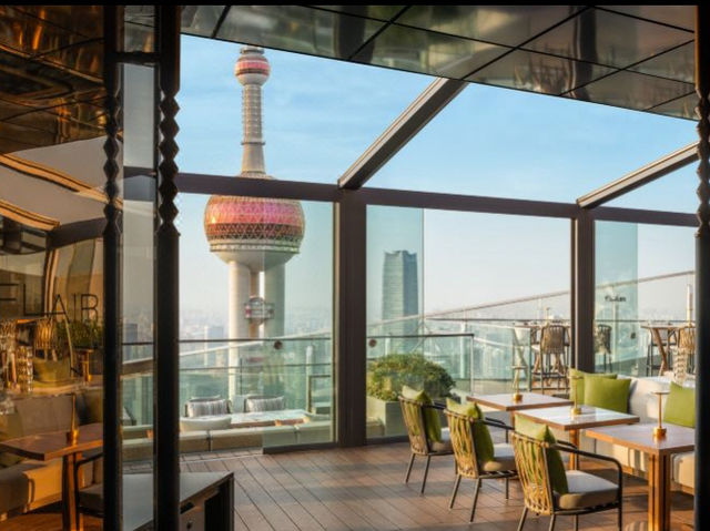 浦江之巔的奢華體驗——上海浦東麗思卡爾頓酒店紀行】**  
