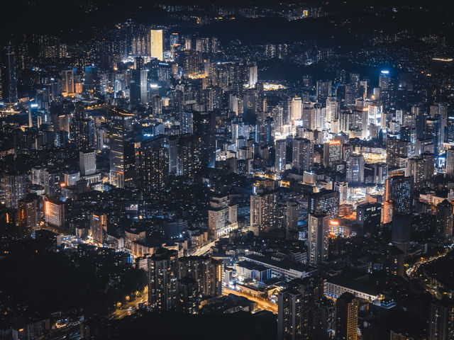 來貴陽不可錯過的保障城市夜景打卡攻略。大都市的感覺。