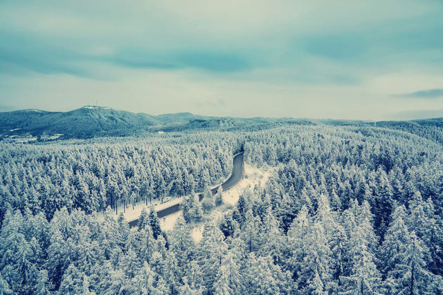 中國8大冰川雪山打卡攻略！每一幀都是壁紙級大片  四川-達古冰川 離城市最近的冰川！坐纜