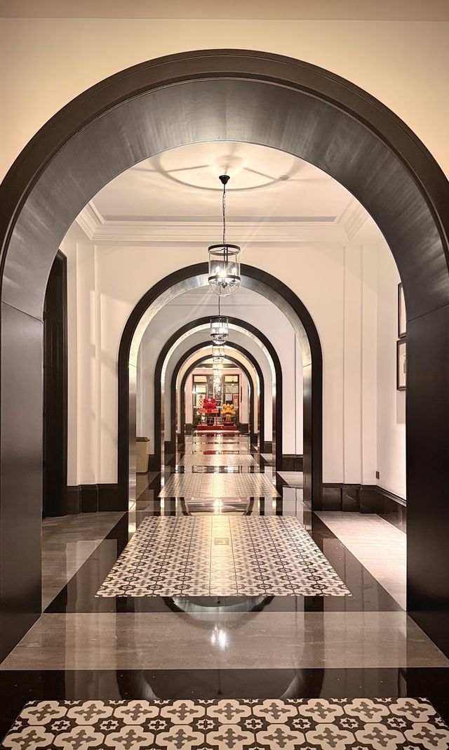 剛結束了一趟開平的慢活之旅,重點打卡了赤坎古鎮,這次入住的美堂酒店簡直太驚喜了!南洋風的復古設計+超大 剛結束了一趟開平的慢活之旅,重點打卡了赤坎古鎮,這次入住的美堂酒店簡直太驚喜了!南洋風的復古設計+超大