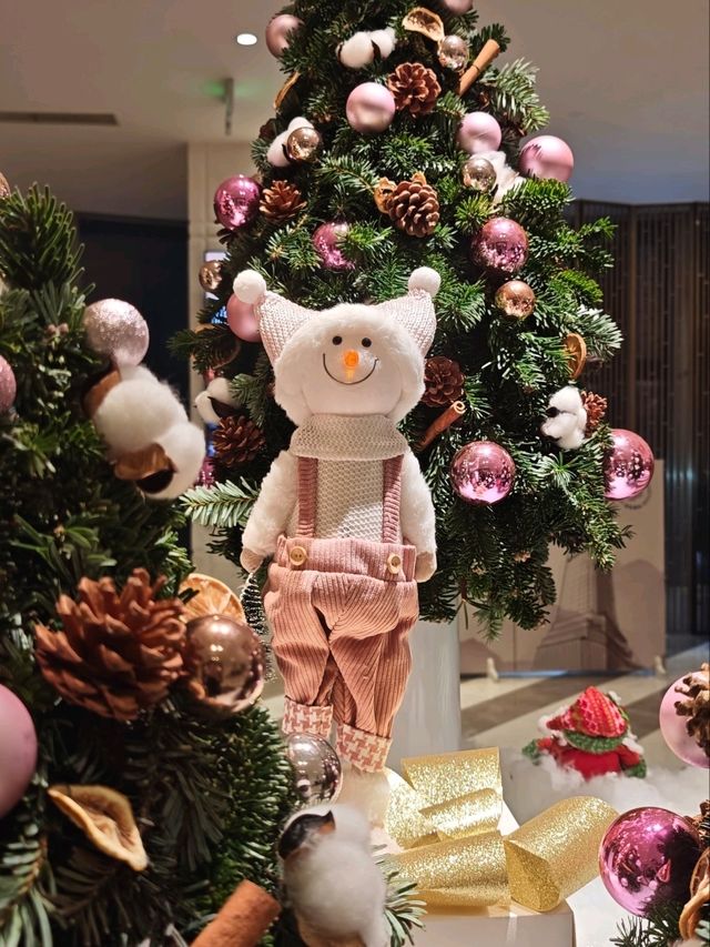 A Perfect Chongqing Retreat at The Lixury, Unbound Collection by Hyatt