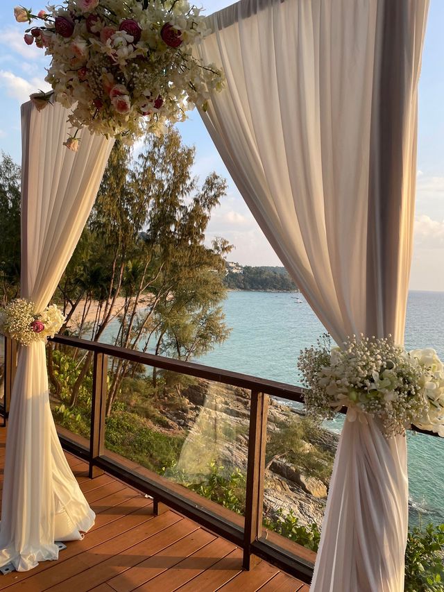 普吉島|鉑爾曼酒店，懸崖上的寧靜天堂