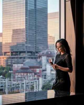 Four Seasons Hotel: A Room Filled with Subtle Luxury