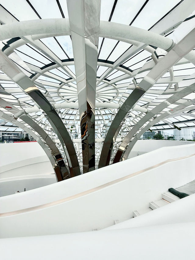 Shenzhen Bay Area Eye｜The World's Largest Book City, Instantly ...
