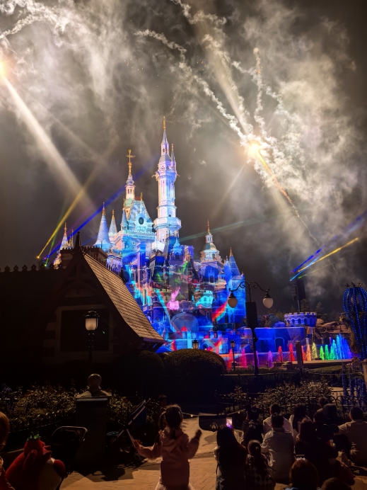 ディズニーの花火はとても癒される | Trip.com 上海