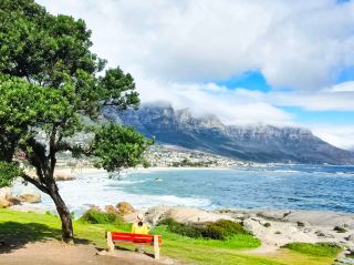 Camps Bay, Cape Town | The ultimate panorama of the Twelve Apostles and the blue bay