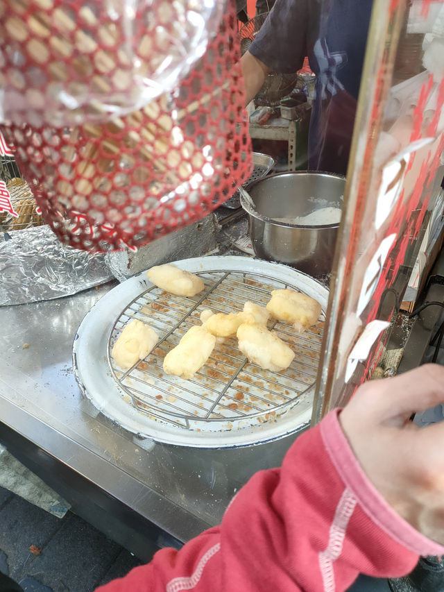 台南國華街走春小旅行 賞燈逛街美食吃不完