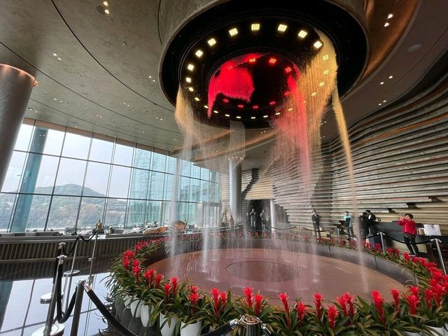 地心酒店探險記
