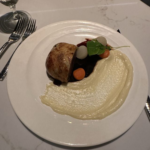 Gordon Ramsay restaurant- Las Vegas