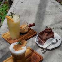 โรงแรมเรนทรี เรซิเดนซ์ เขาใหญ่