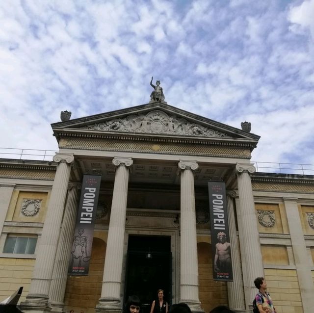 A Journey through the UK History of Science Museum Oxford