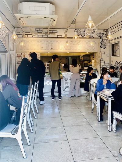 ♦️♦️♦️♦️夢のレストラン / Dreaming of Restaurants The All-Day Café Gets a New Spin at Apollonia in Williamsburg