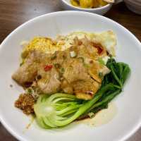 【高雄】榮興港式宵夜｜道地平價港式宵夜店 臘味蘿蔔糕好好吃！